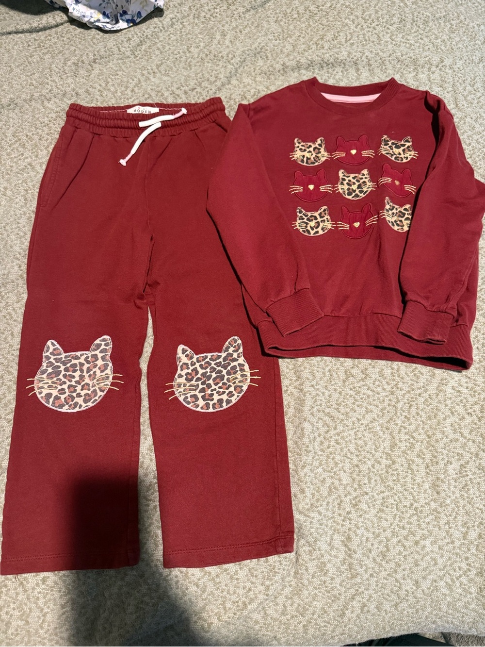 Boden Burgundy Kids Sweatshirt & Joggers Set with Leopard Cat Patches